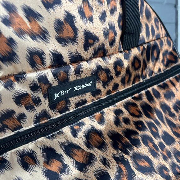 Betsey Johnson Leopard Print 22-inch Rolling Duffel Bag - Picture 3 of 16